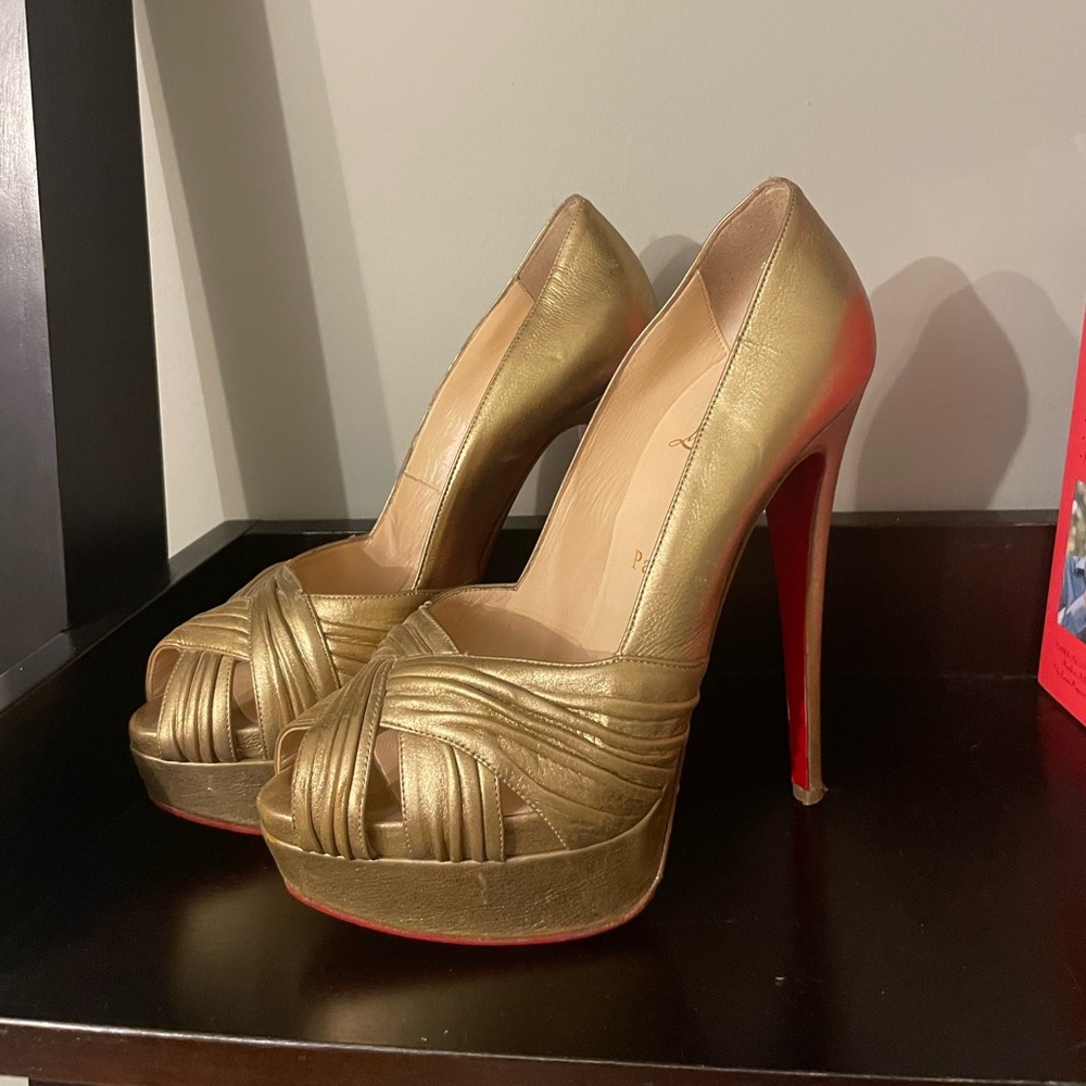 Christian Louboutin gold 150mm sexy party shoes in size 38